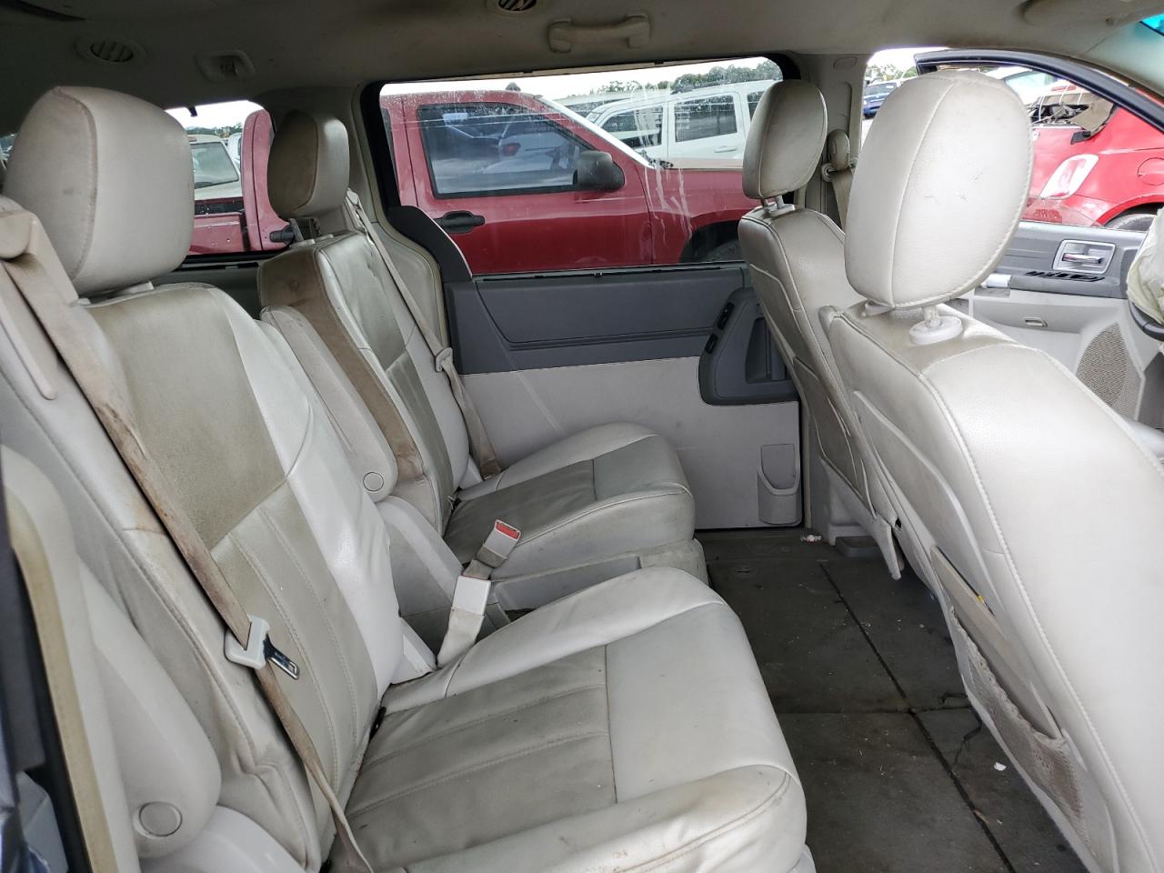 2A8HR54P08R136927 2008 Chrysler Town & Country Touring