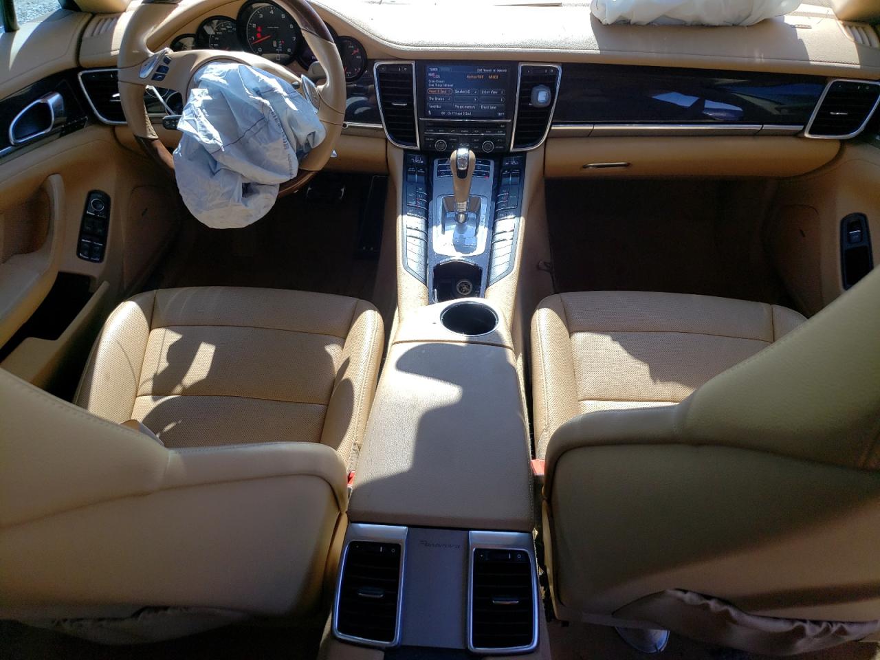 WP0AA2A79BL012464 2011 Porsche Panamera 2