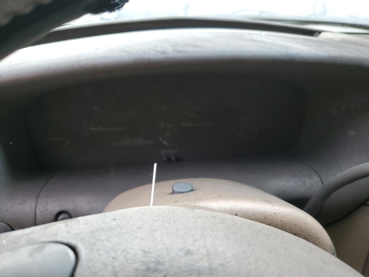 1C4GP64L0WB569526 1998 Chrysler Town & Country Lxi