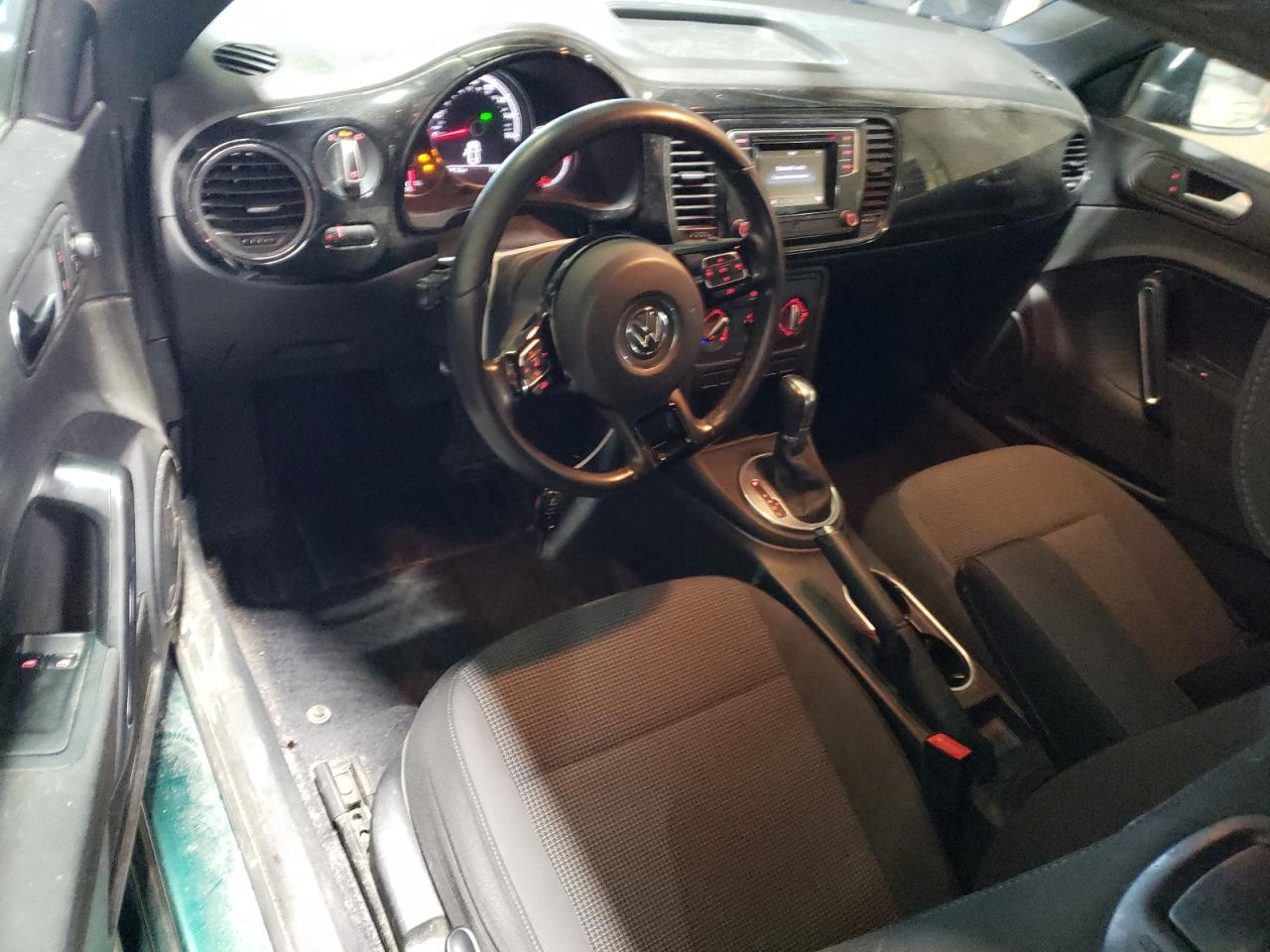 3VWF17AT4HM611552 2017 Volkswagen Beetle 1.8T