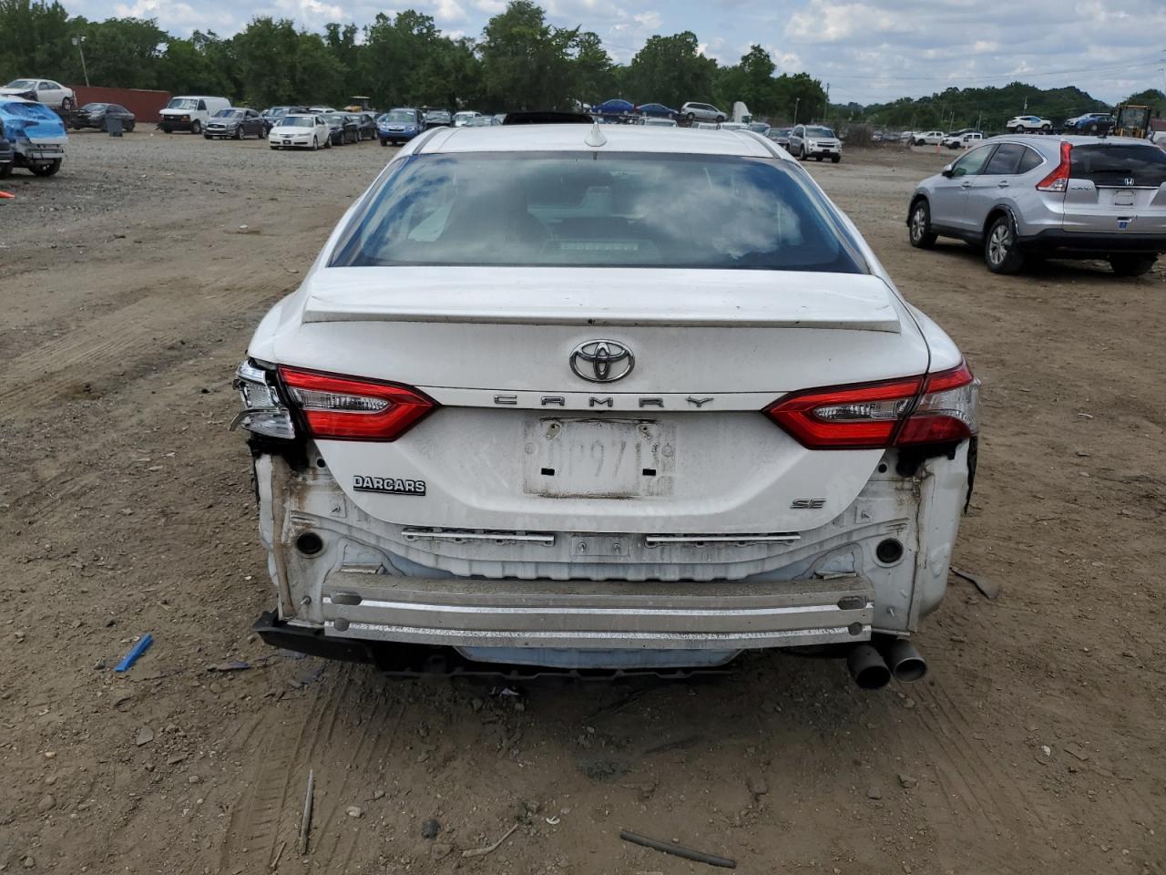 4T1B11HK1KU688745 2019 Toyota Camry L