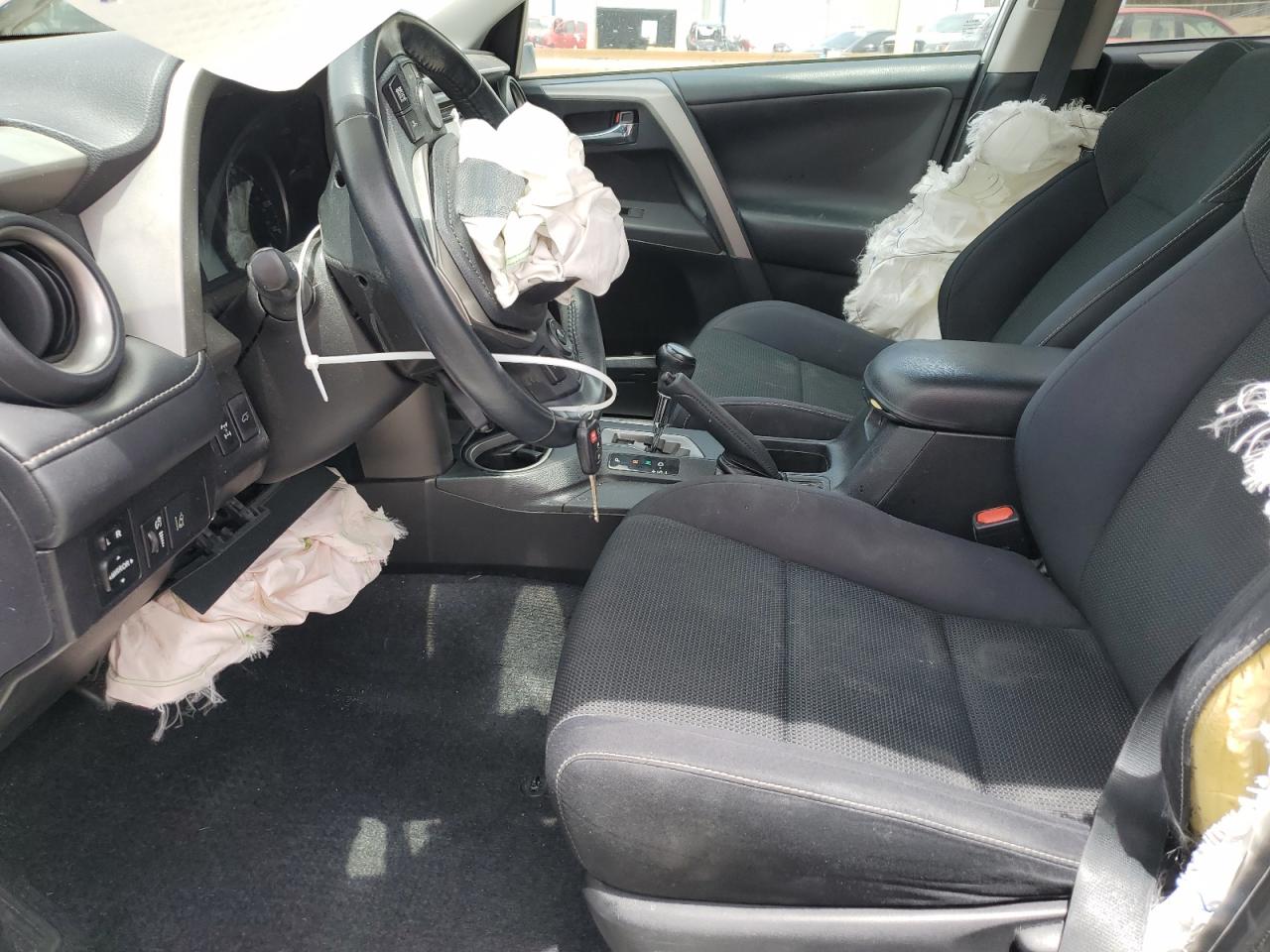 2T3RFREV8HW541447 2017 Toyota Rav4 Xle