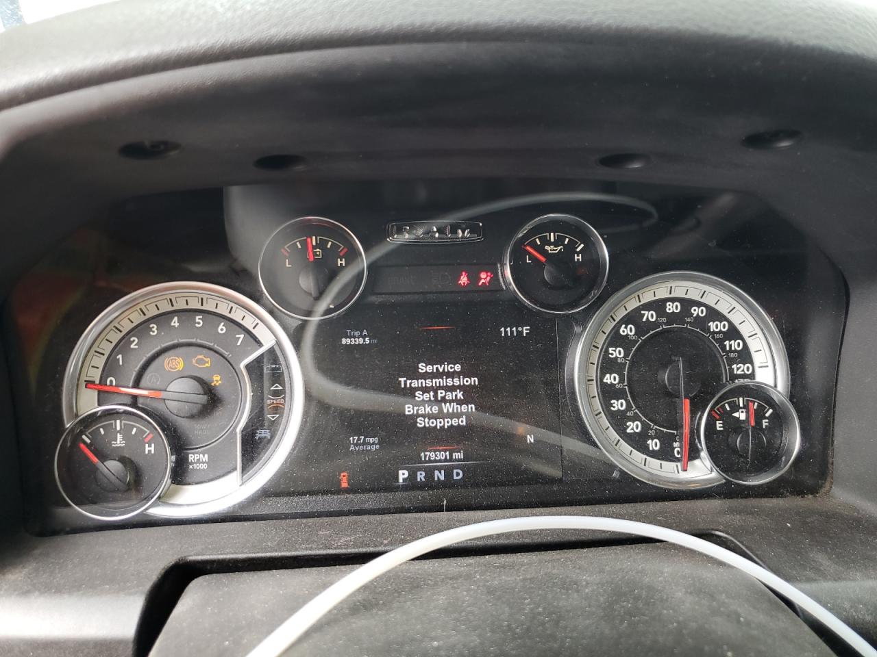 3C6RR6LT0HG573632 2017 Ram 1500 Slt