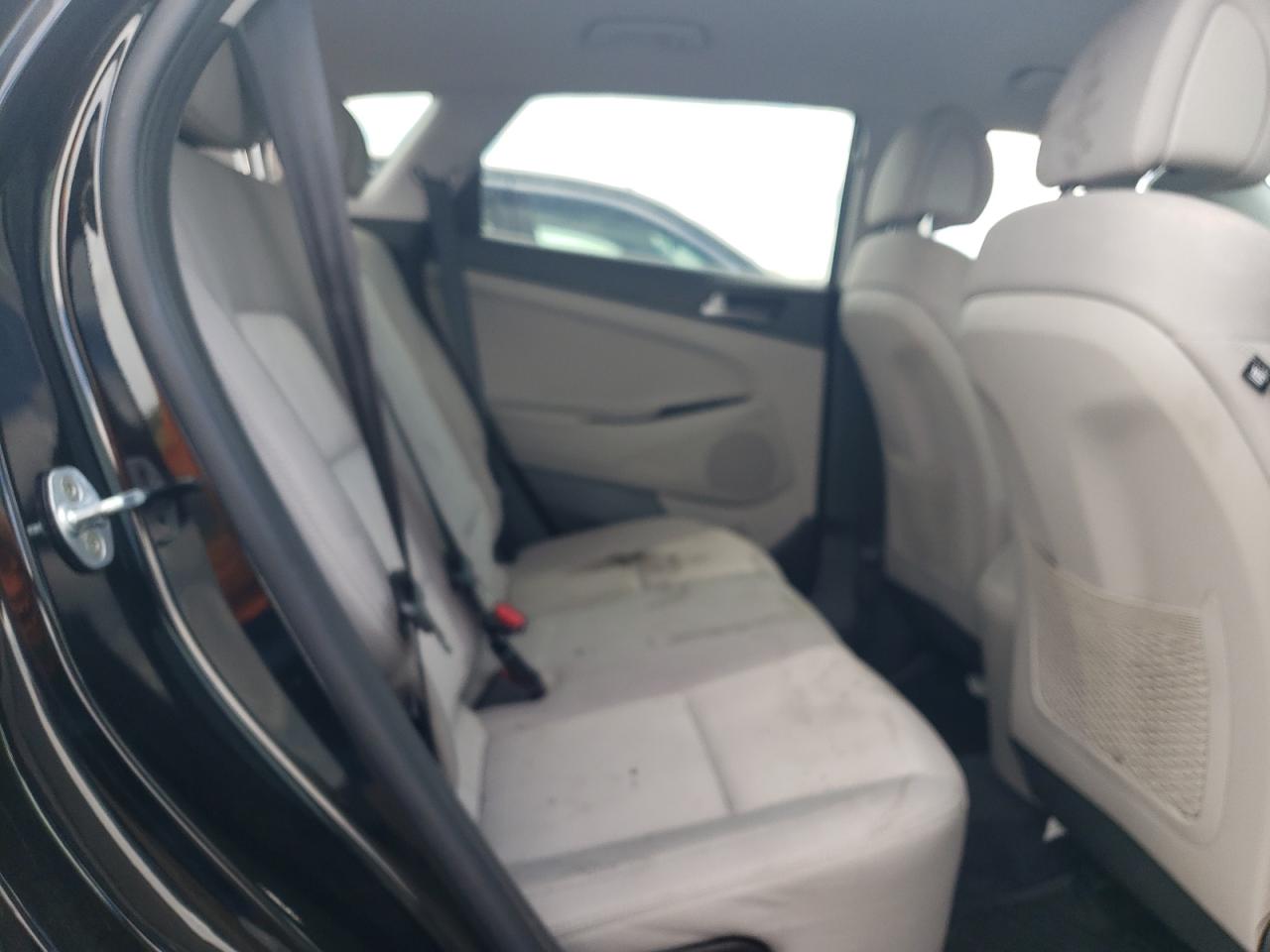 KM8J3CA45HU388731 2017 Hyundai Tucson Limited