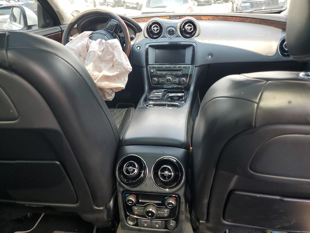 SAJWJ2GDXH8W11681 2017 Jaguar Xjl Portfolio