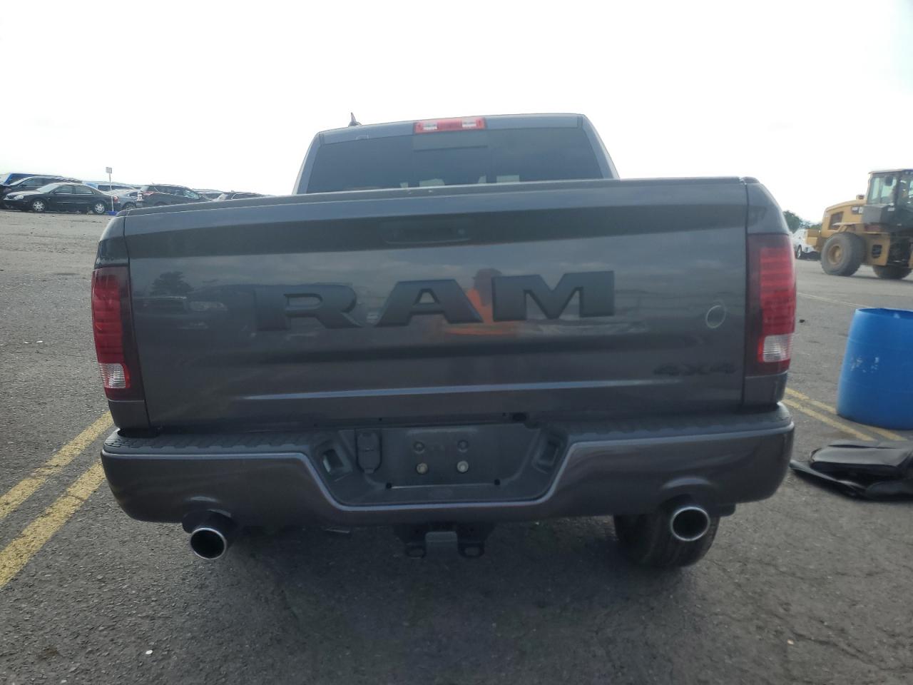 1C6RR7MT9HS743368 2017 Ram 1500 Sport
