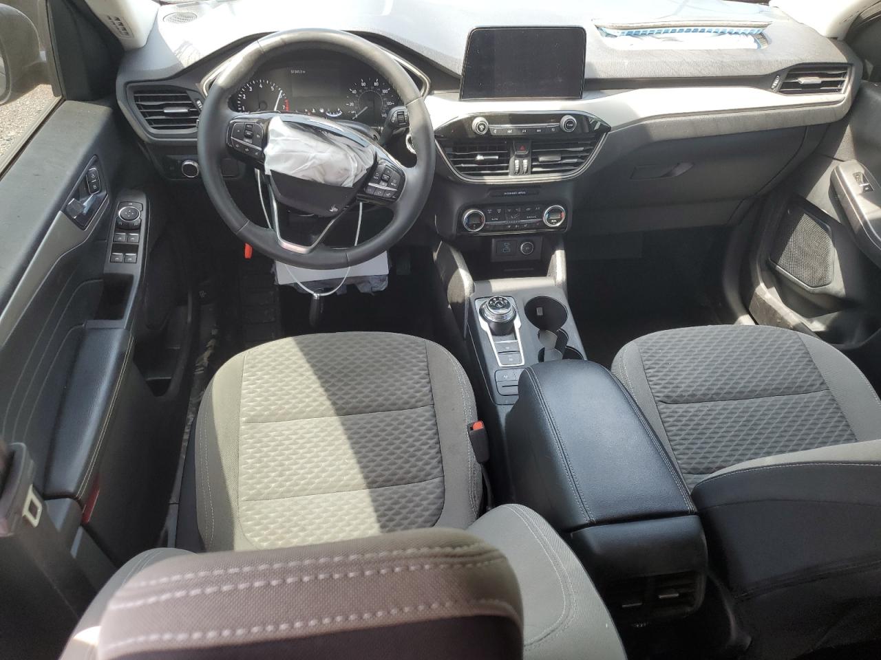 1FMCU0G65MUB01587 2021 Ford Escape Se