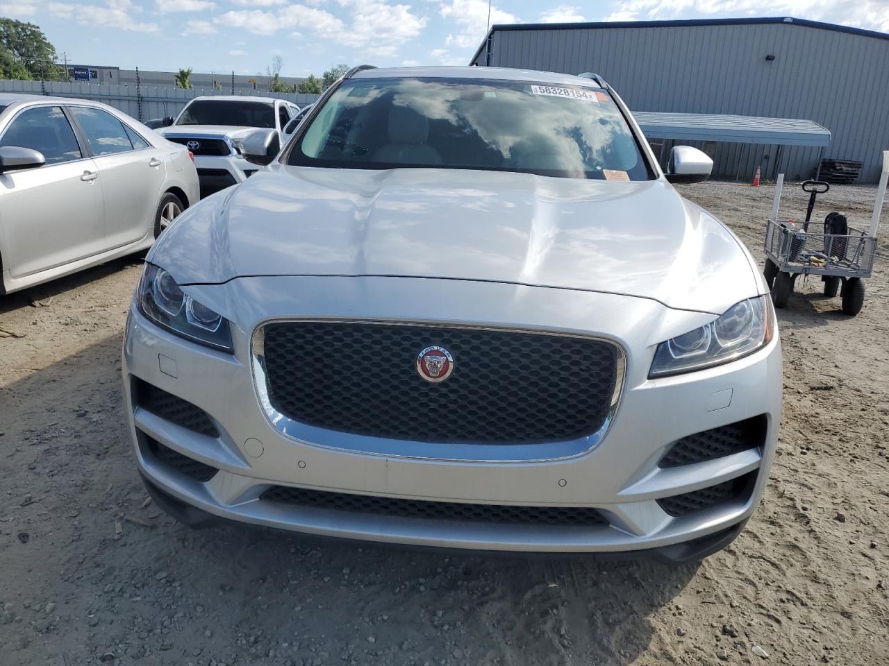 2017 Jaguar F-Pace Prestige vin: SADCK2BV2HA087504