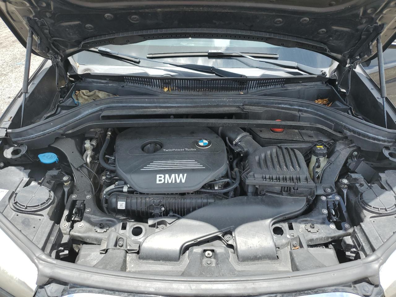 WBXHT3C37H5F76528 2017 BMW X1 xDrive28I