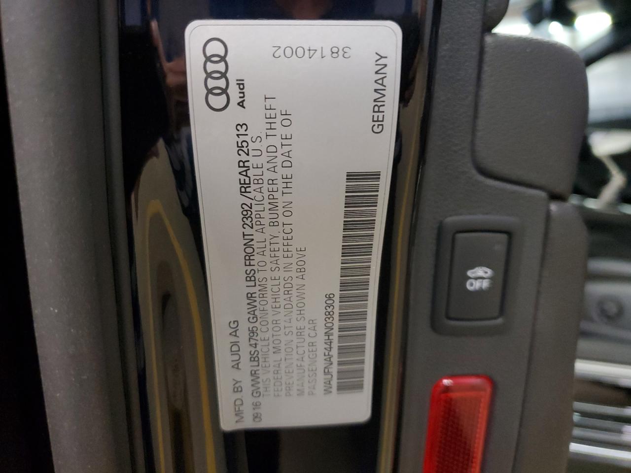 WAUFNAF44HN038306 2017 Audi A4 Prestige