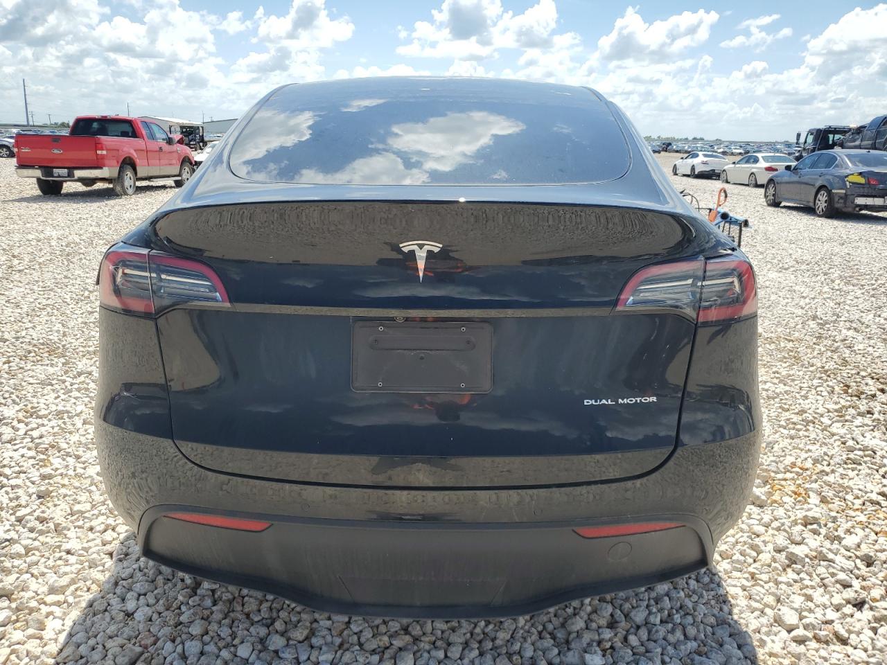 7SAYGDEE4NA019007 2022 Tesla Model Y