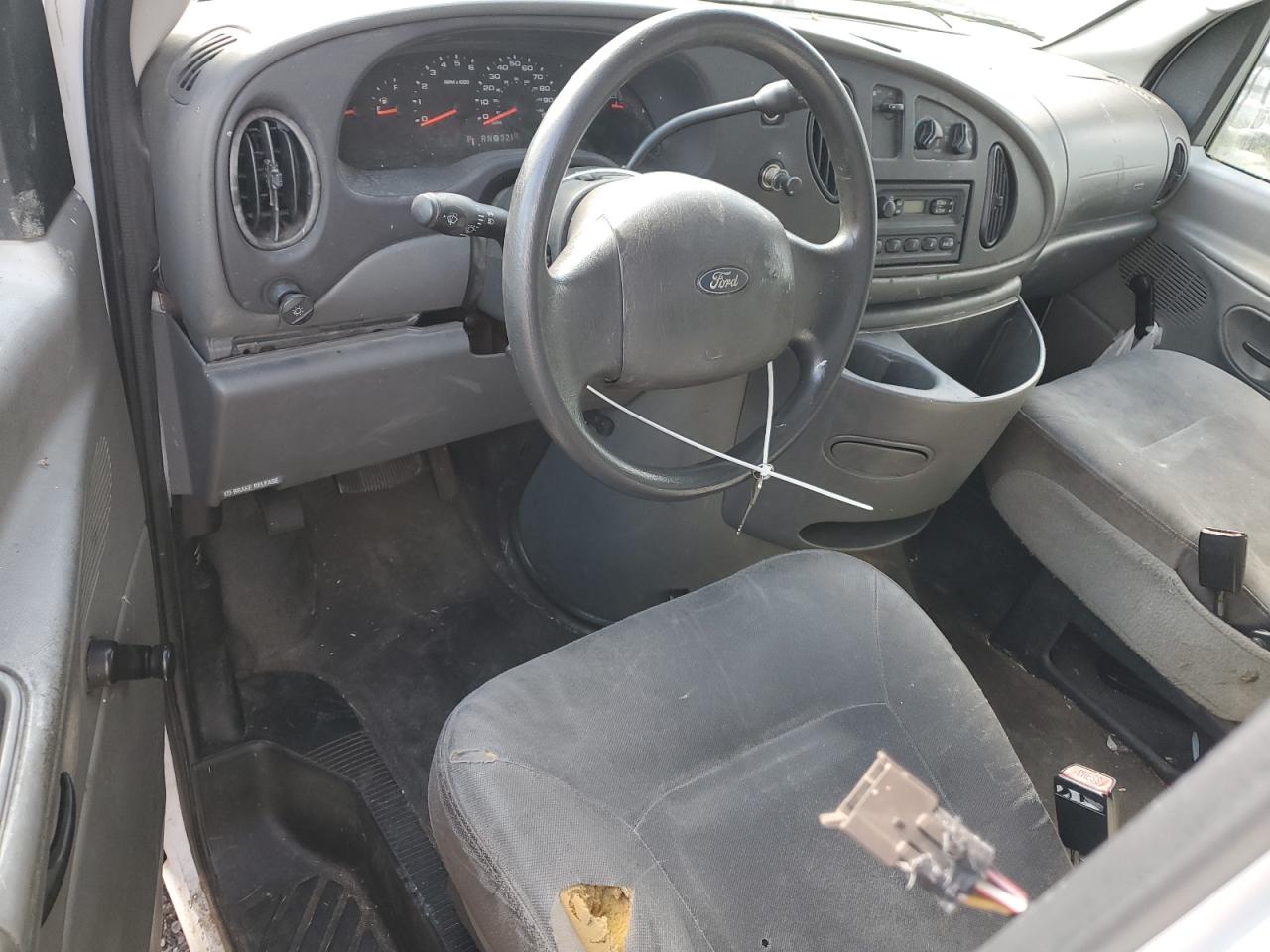 1FDSE35L45HA51293 2005 Ford Econoline E350 Super Duty Cutaway Van