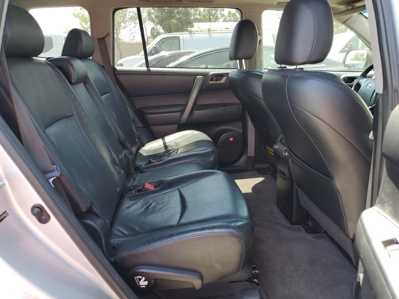 JTEDS43A292081670 2009 Toyota Highlander Sport