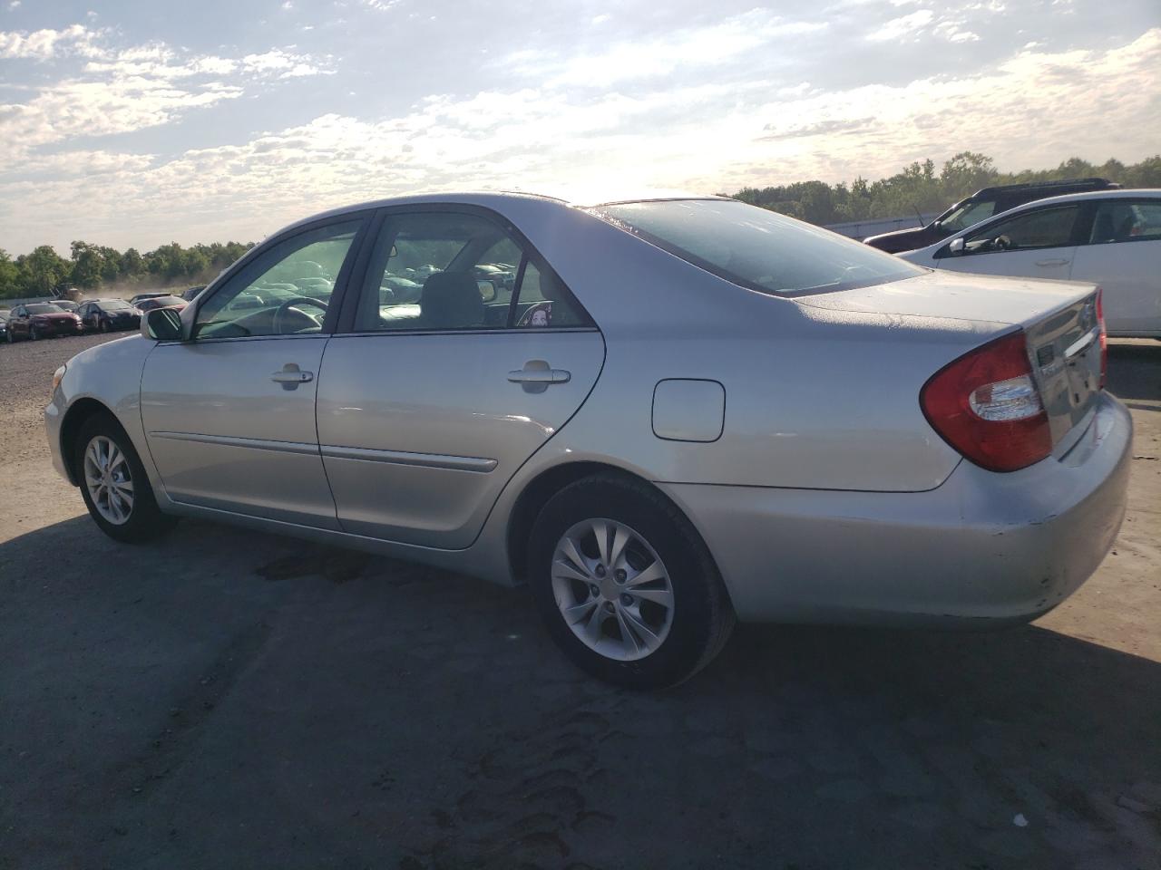 4T1BF30K64U069571 2004 Toyota Camry Le