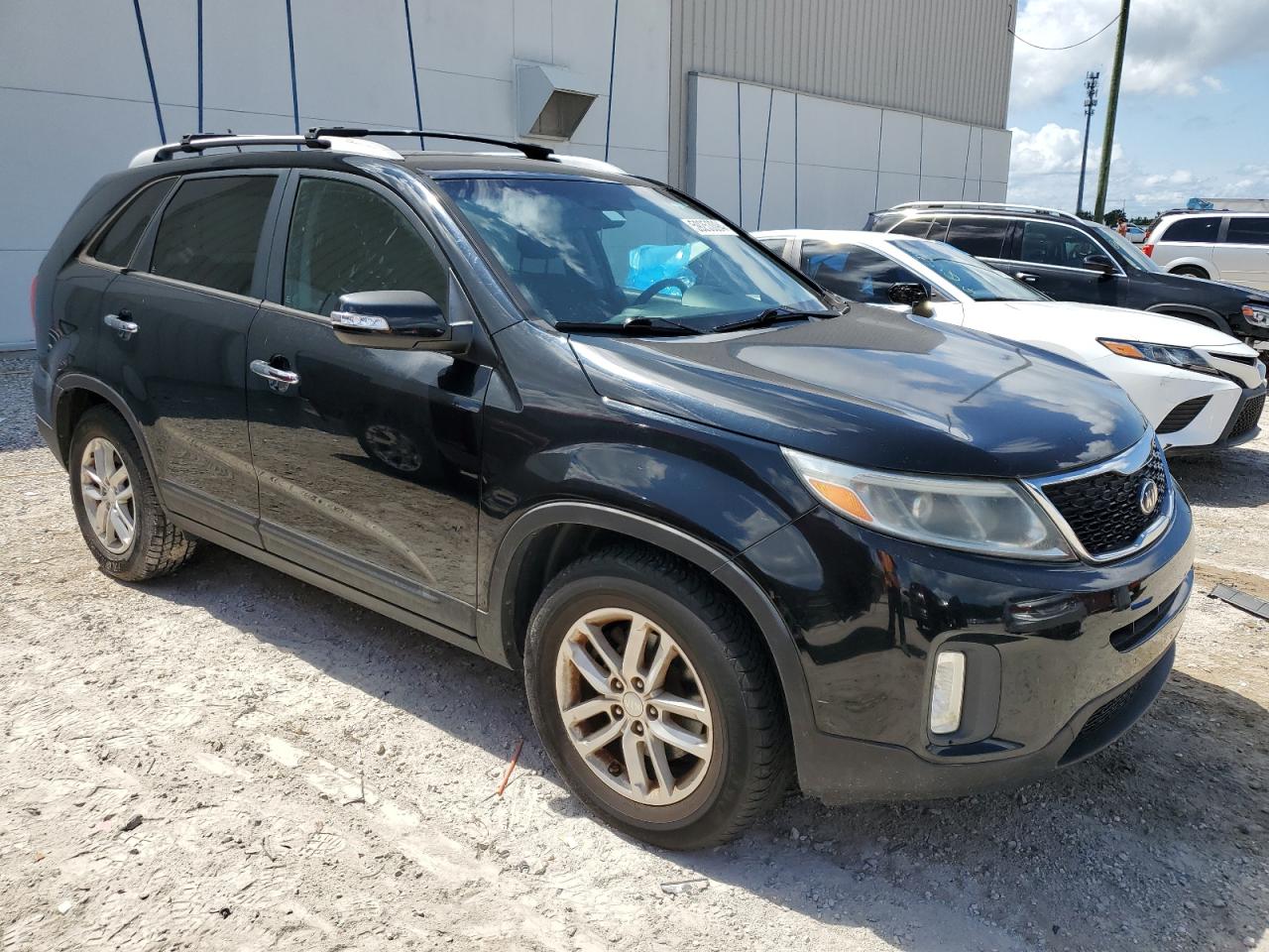 2014 Kia Sorento Lx vin: 5XYKT3A64EG449381