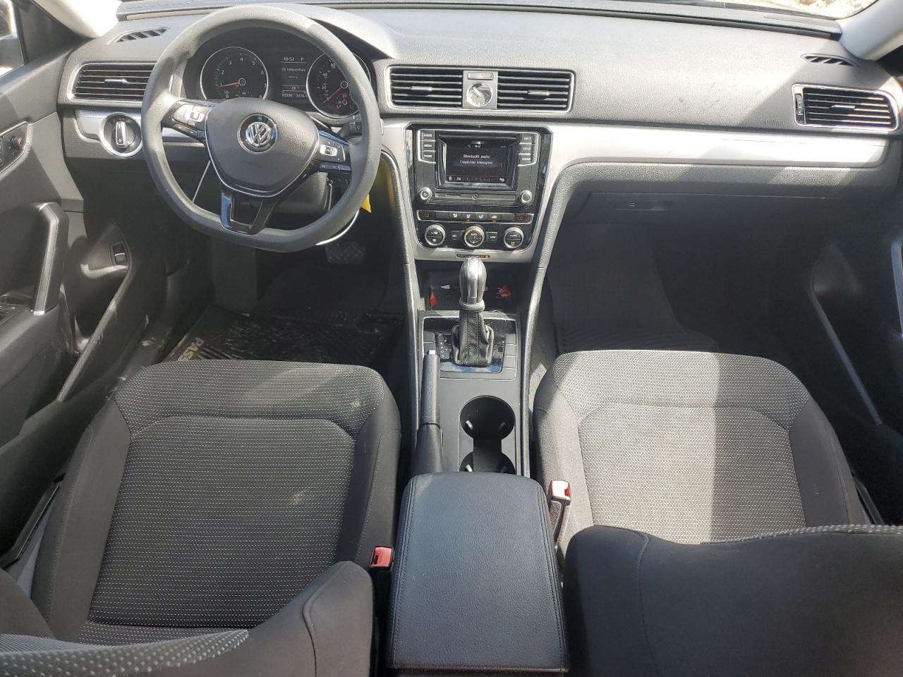 1VWAT7A35HC046511 2017 Volkswagen Passat S