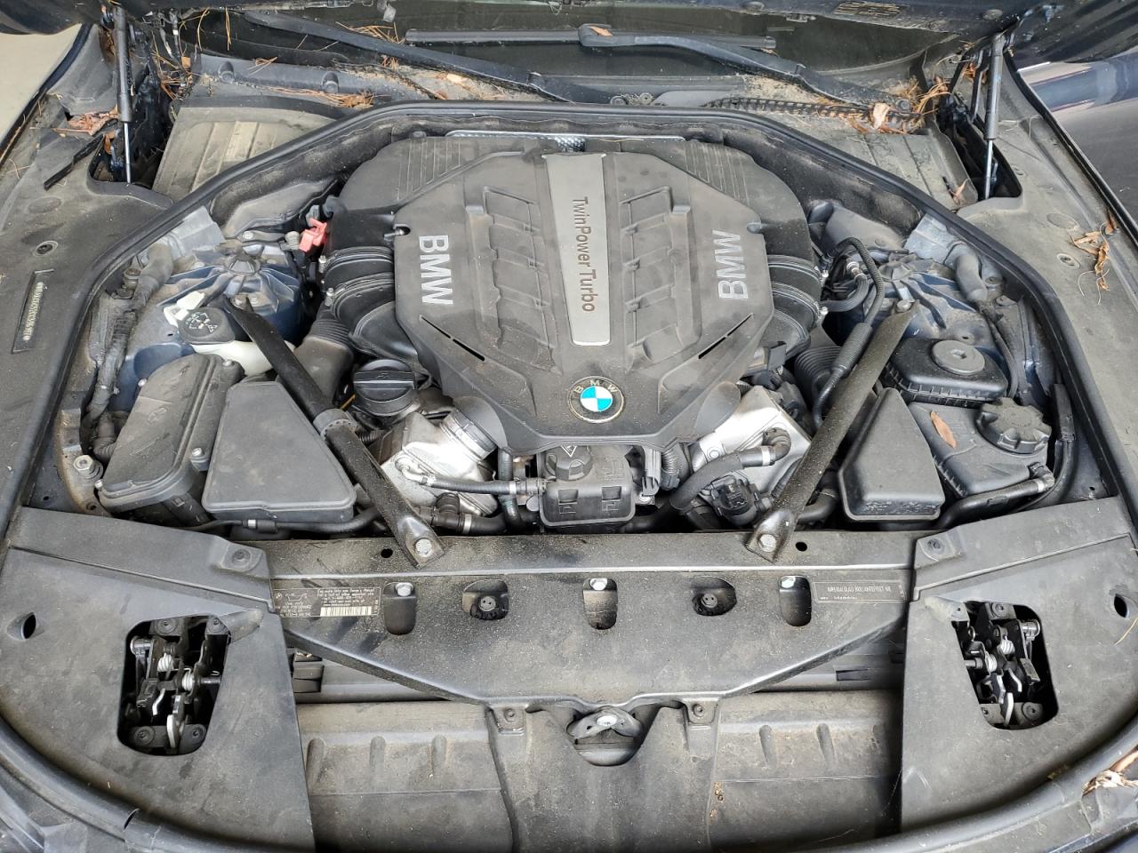 WBAKC6C52CC396197 2012 BMW 750 Xi