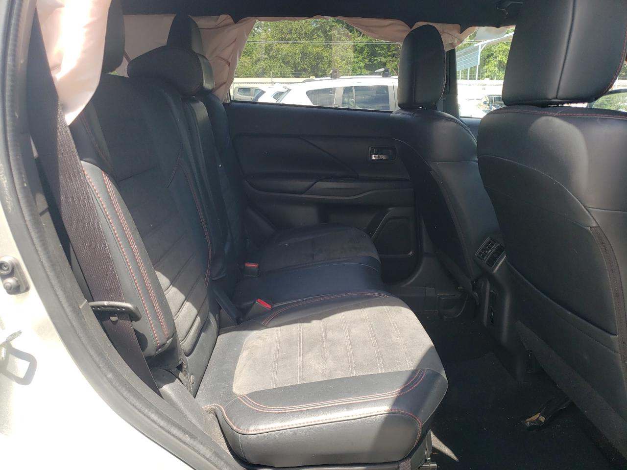 JA4AD3A37LZ030089 2020 Mitsubishi Outlander Se