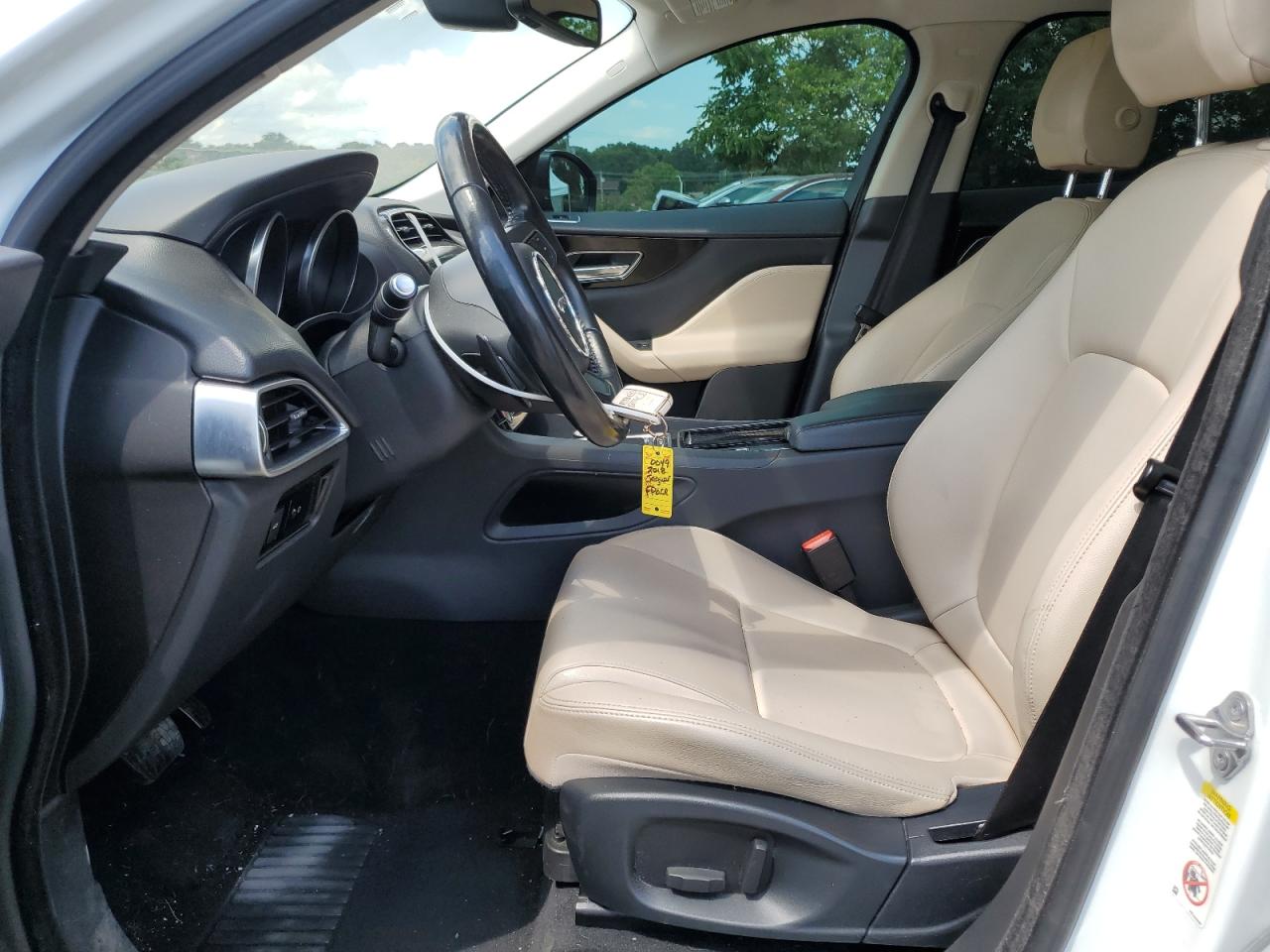 SADCJ2GX3JA203795 2018 Jaguar F-Pace Premium
