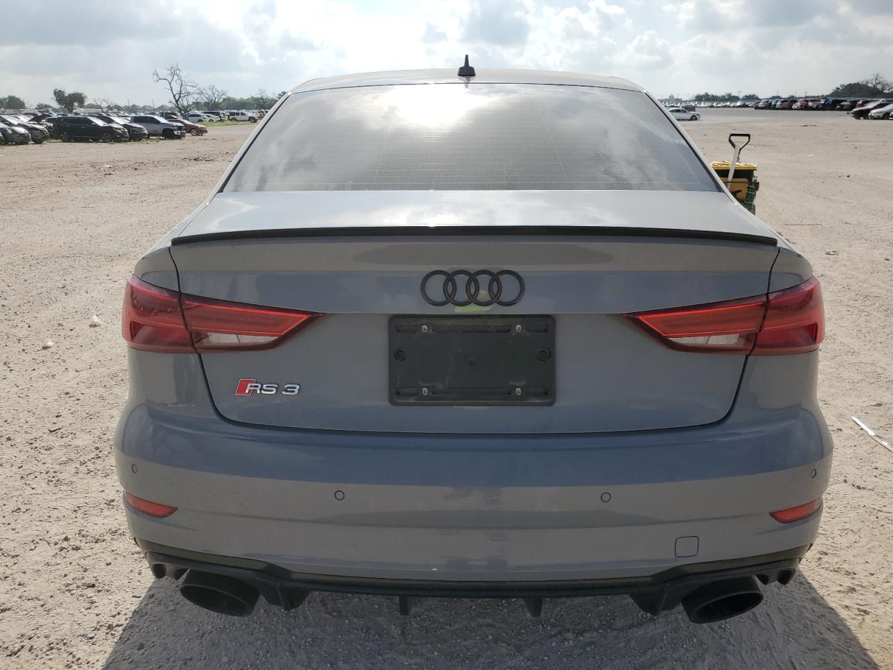 WUABWGFF7J1904776 2018 Audi Rs3