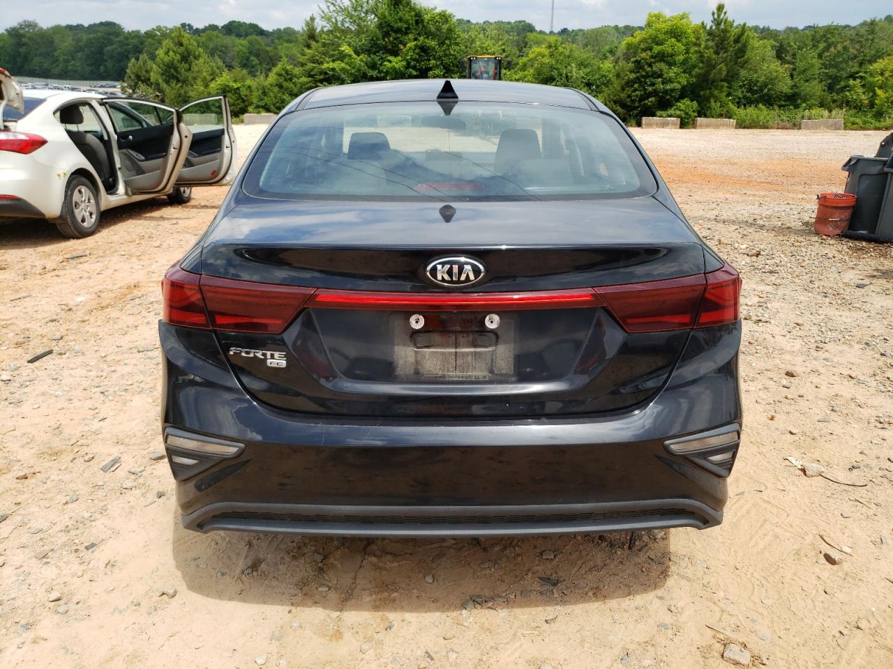 3KPF24AD0KE010082 2019 Kia Forte Fe