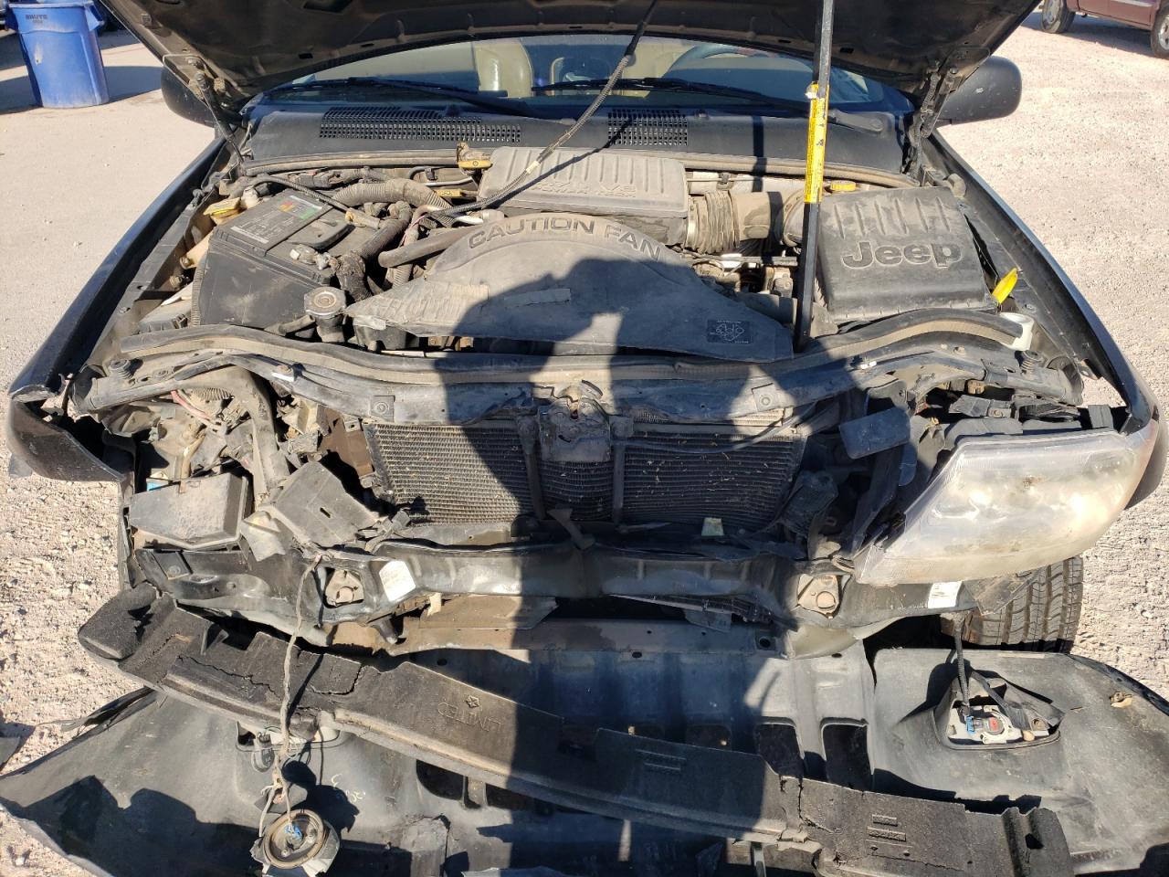 1J4GW58N2YC395538 2000 Jeep Grand Cherokee Limited