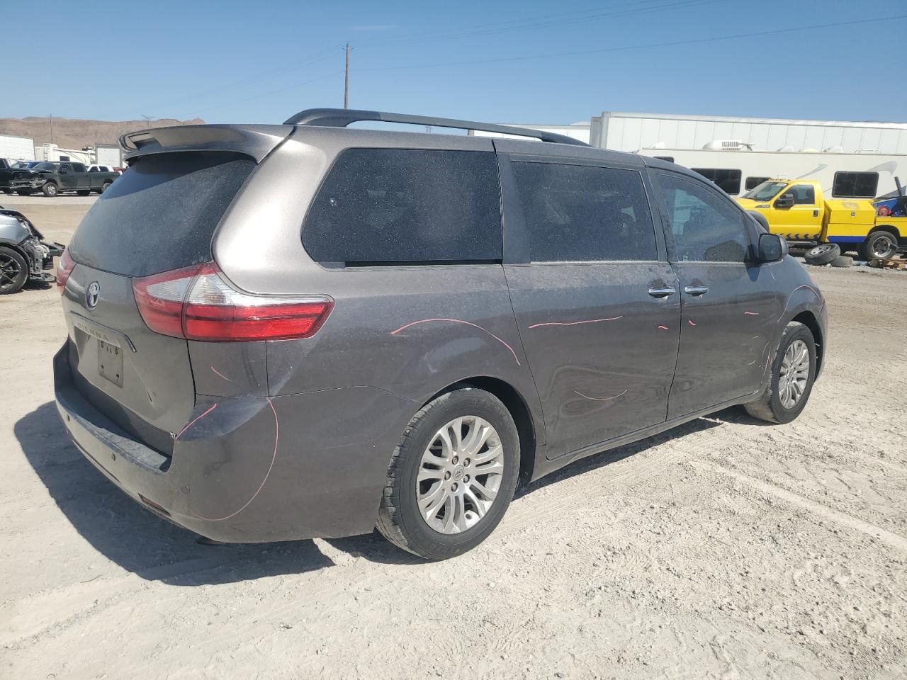 2015 Toyota Sienna Xle vin: 5TDYK3DC3FS570311