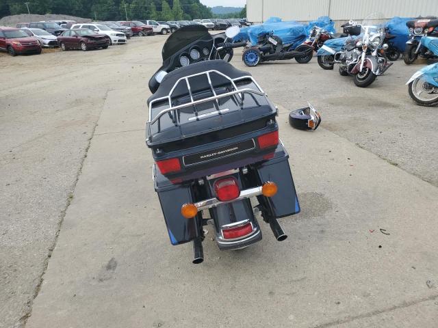 2010 HARLEY-DAVIDSON FLHTK - 1HD1KEM16AB615395