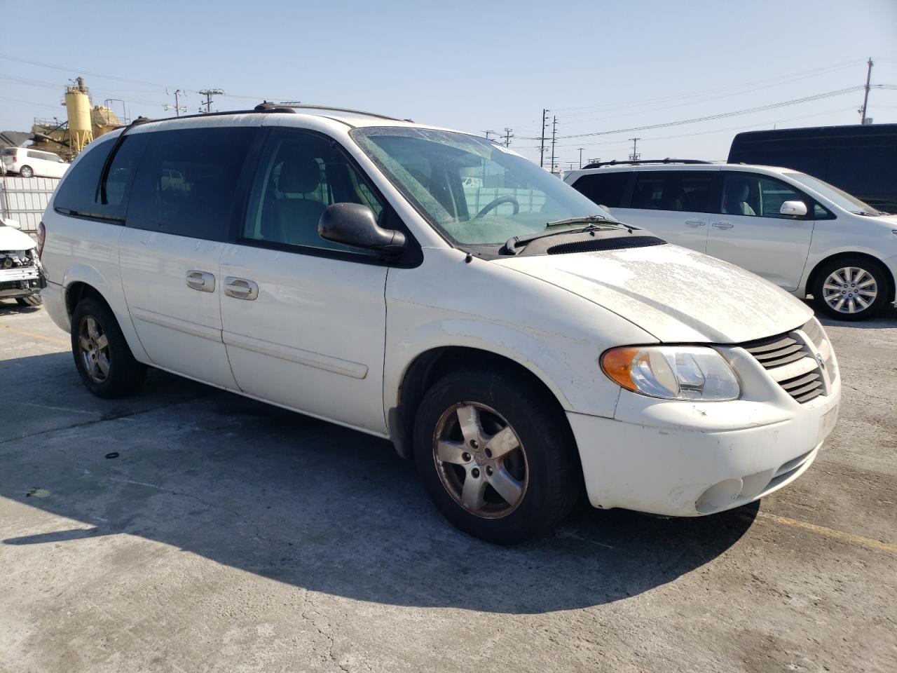 2D4GP44L95R152672 2005 Dodge Grand Caravan Sxt