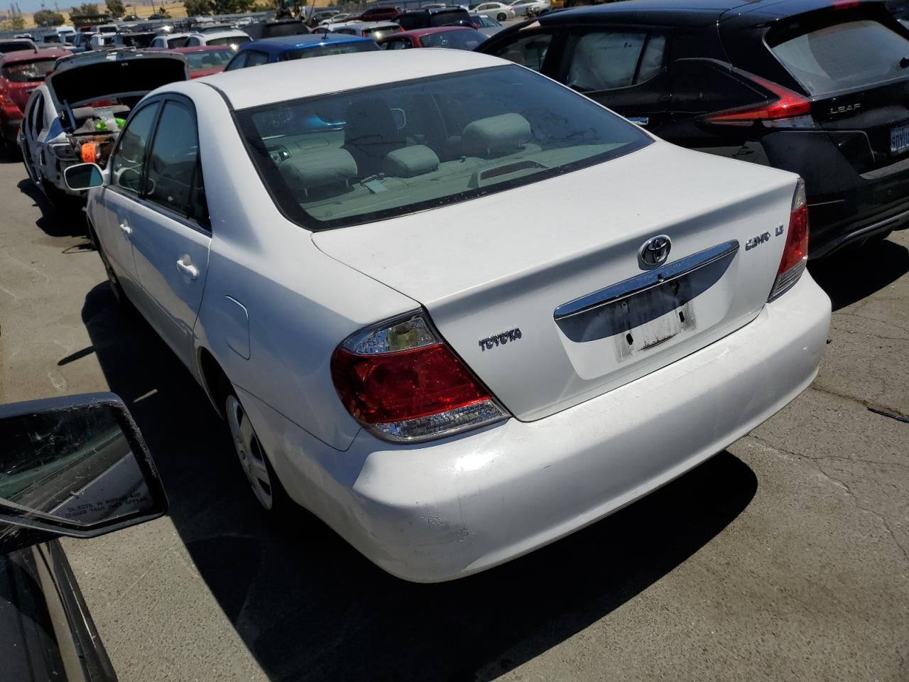 4T1BE32K45U548105 2005 Toyota Camry Le