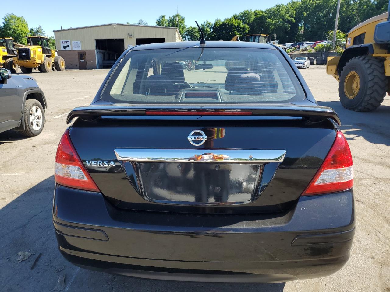 3N1BC11E98L365360 2008 Nissan Versa S