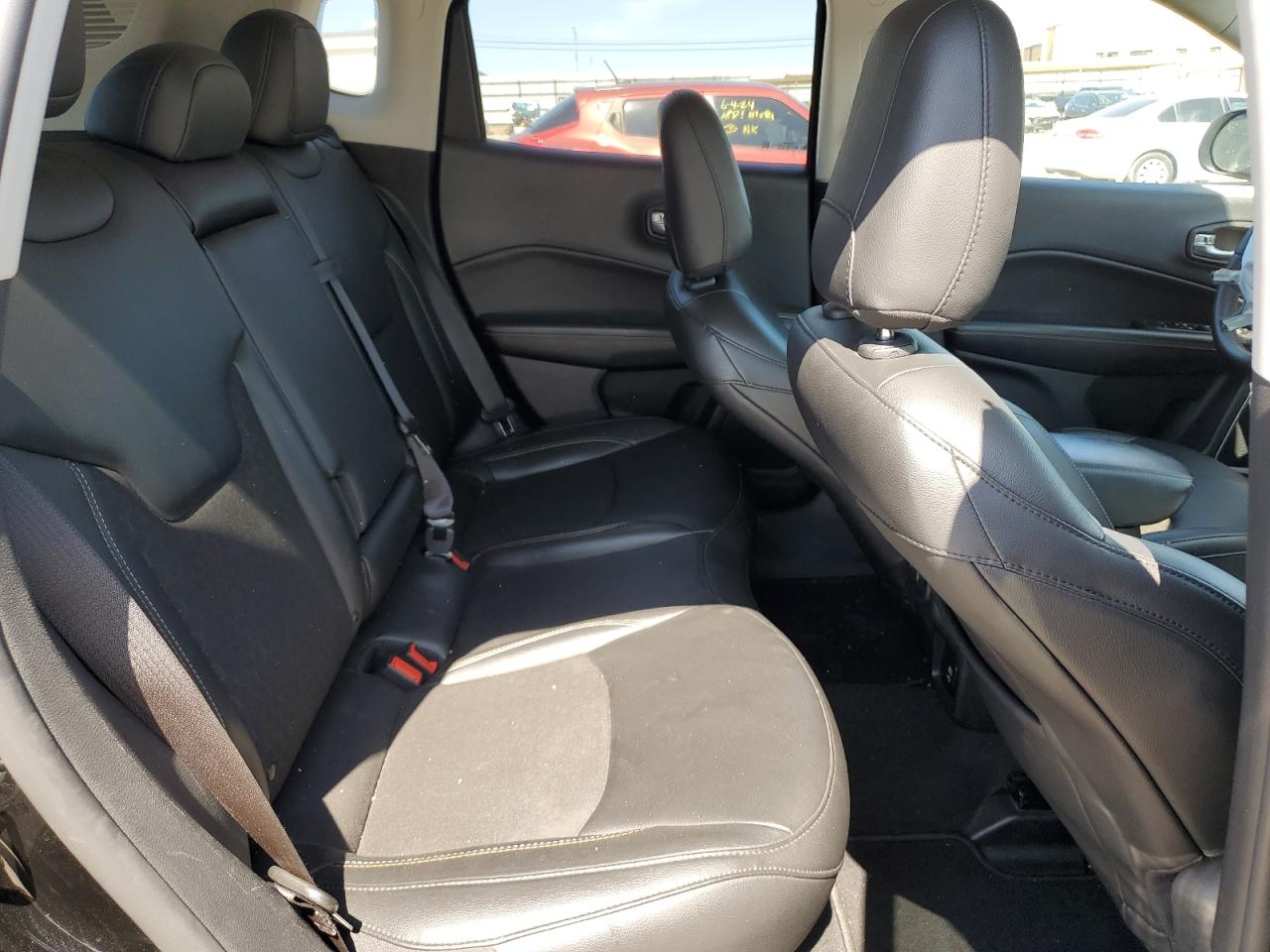 3C4NJDBB5MT587832 2021 Jeep Compass Latitude