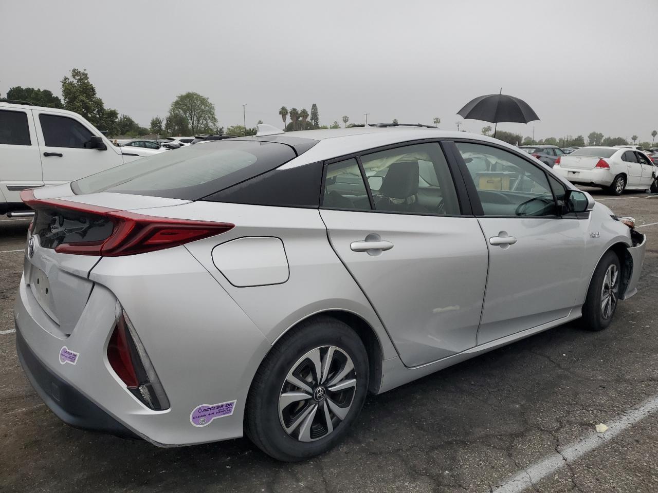 JTDKARFP8H3060567 2017 Toyota Prius Prime