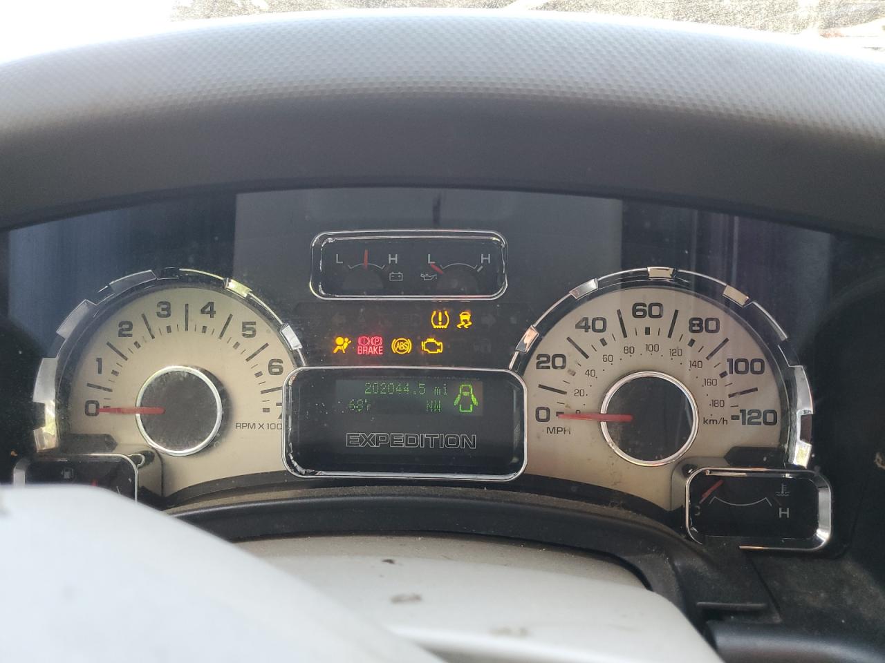 1FMJU1J54BEF06098 2011 Ford Expedition Xlt