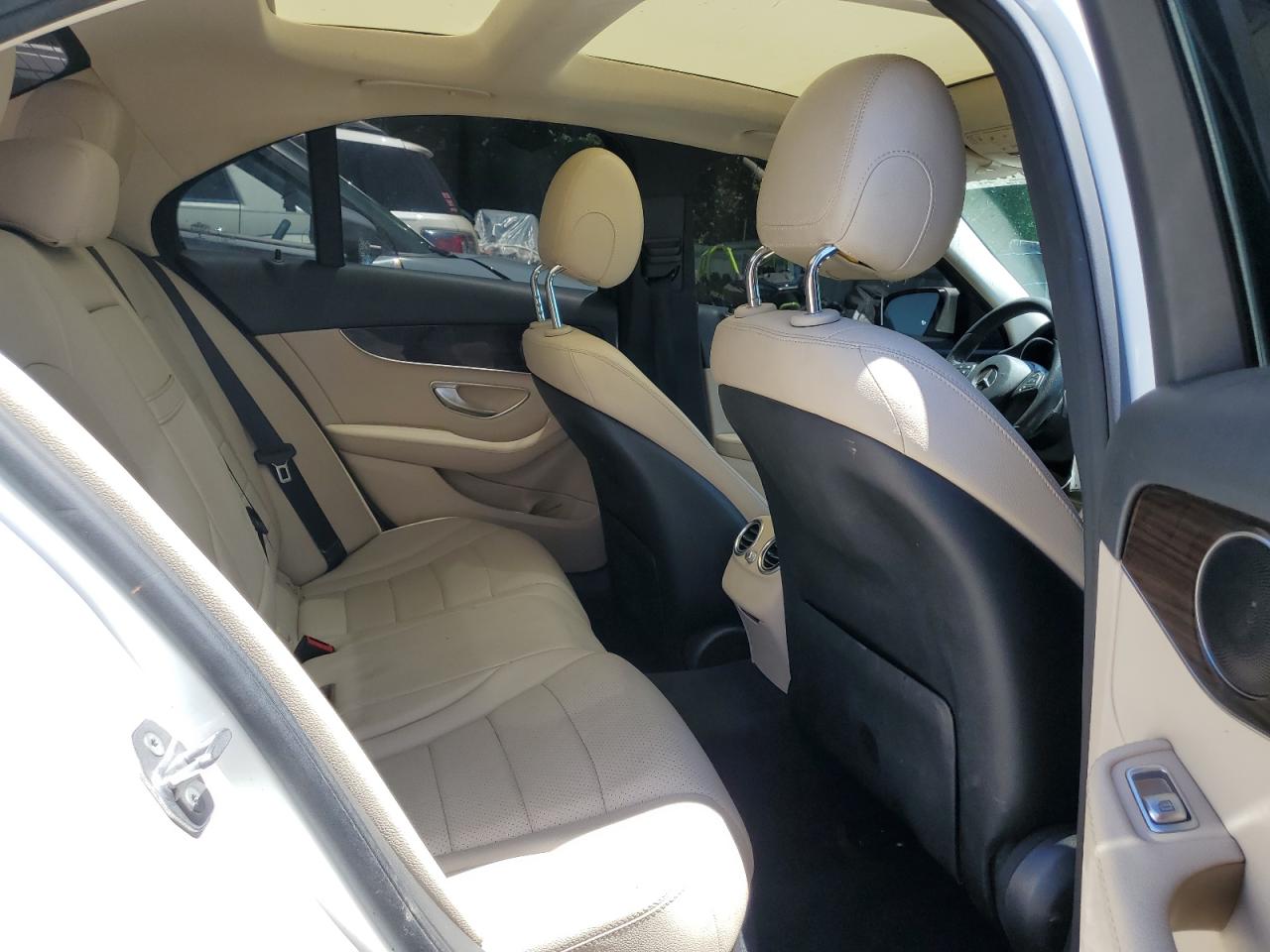 55SWF4JB2HU229209 2017 Mercedes-Benz C 300