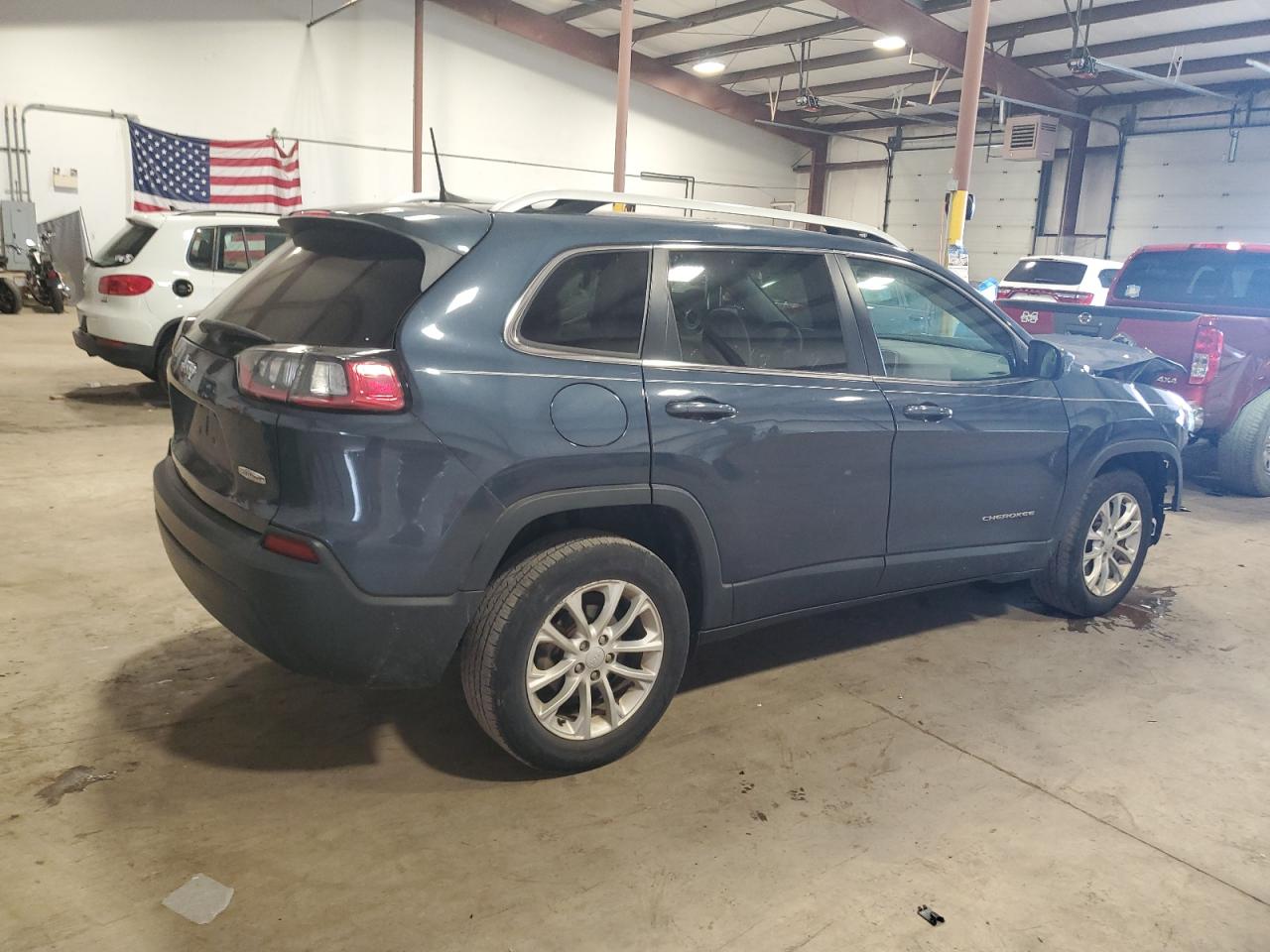 2019 Jeep Cherokee Latitude vin: 1C4PJLCB1KD406147