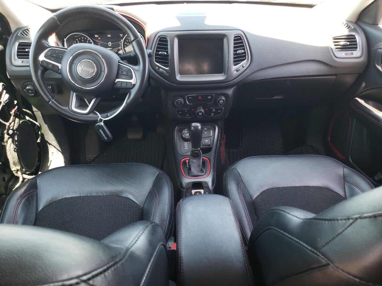 3C4NJDDB0KT713038 2019 Jeep Compass Trailhawk