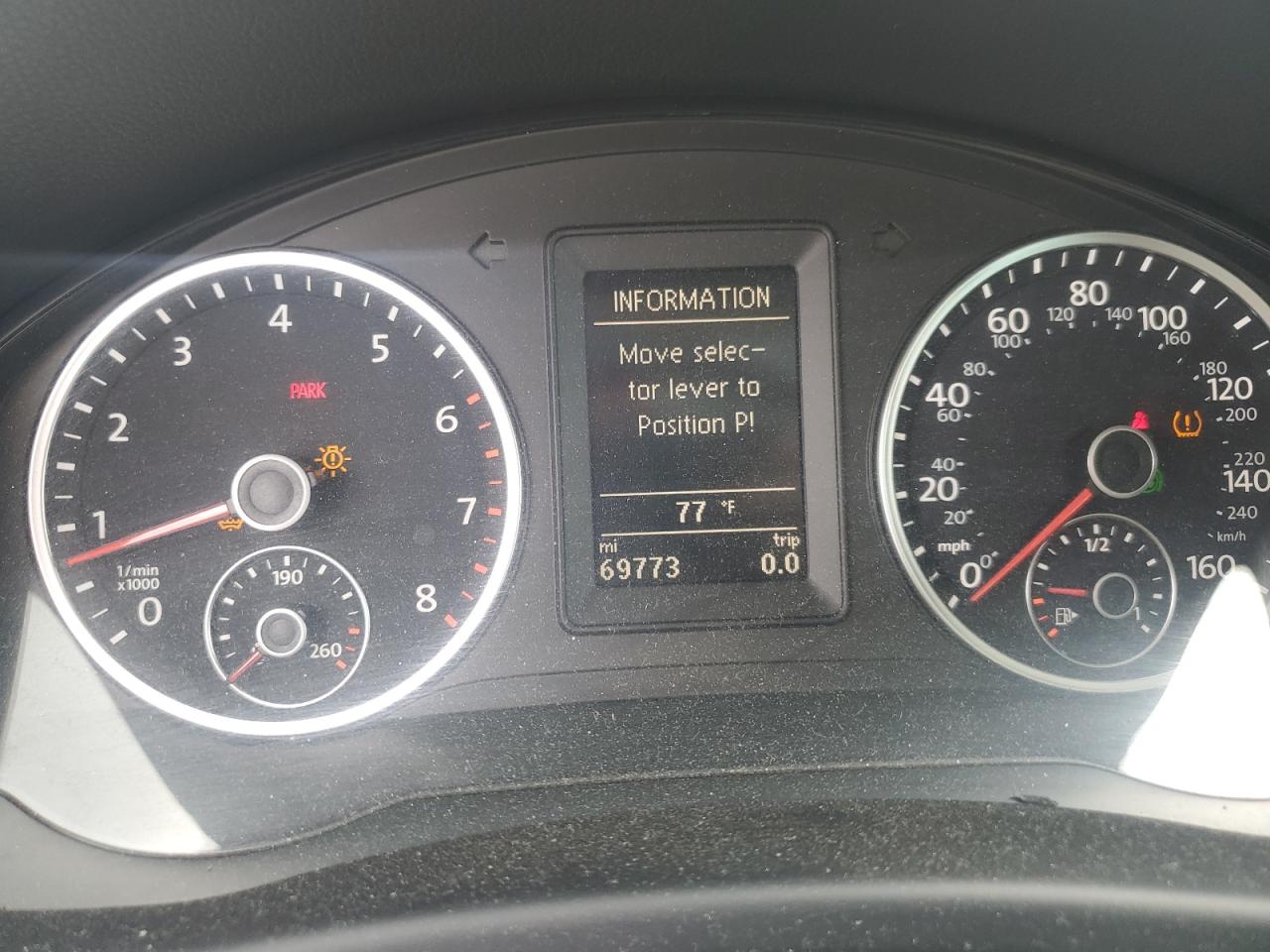 WVGSV7AX6HK027861 2017 Volkswagen Tiguan Wolfsburg