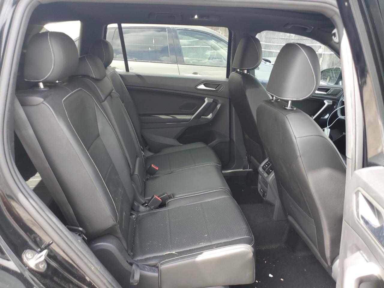 3VV3B7AX8MM128552 2021 Volkswagen Tiguan Se