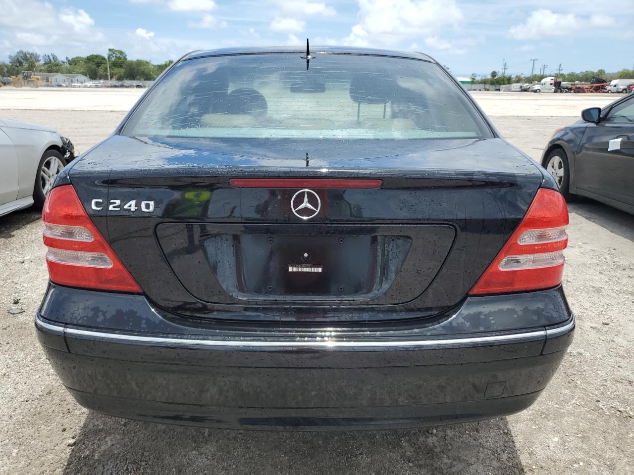 WDBRF61J43A504712 2003 Mercedes-Benz C 240