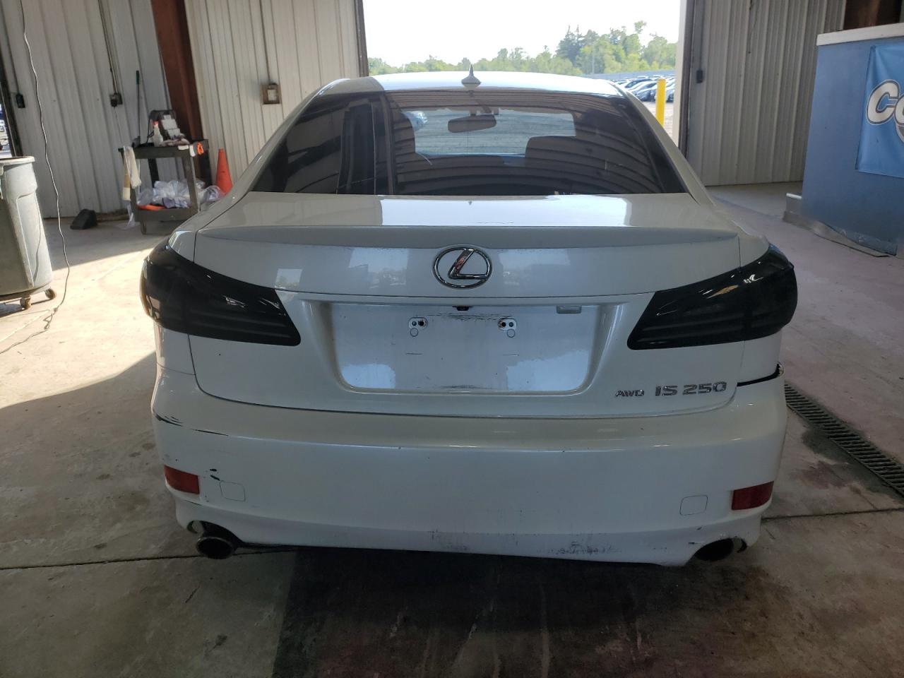 JTHCF5C29B5050325 2011 Lexus Is 250