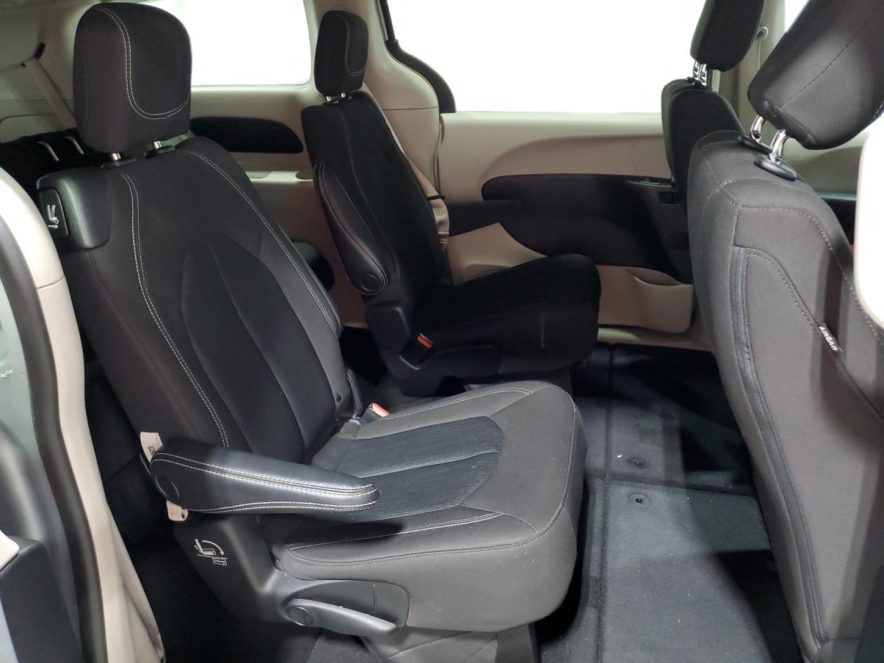 2C4RC1CG9PR520260 2023 Chrysler Voyager Lx