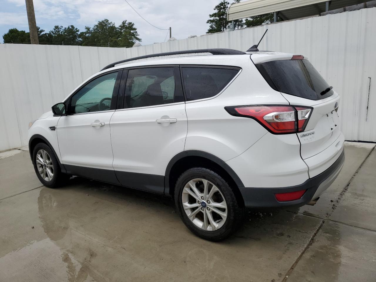 1FMCU9HD3JUB33533 2018 Ford Escape Sel