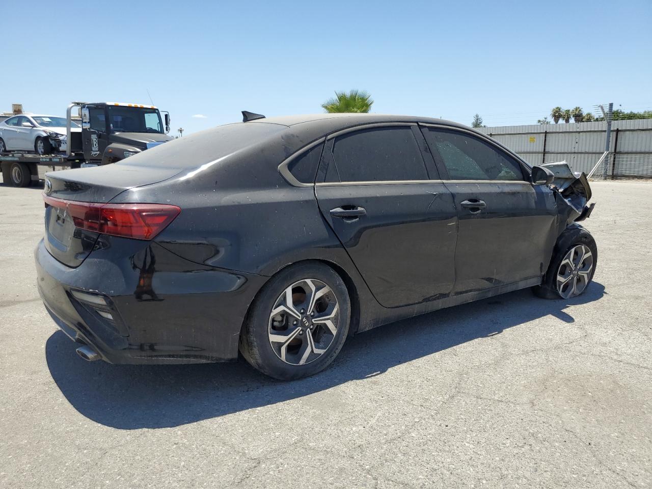 2019 Kia Forte Fe vin: 3KPF24AD2KE107641