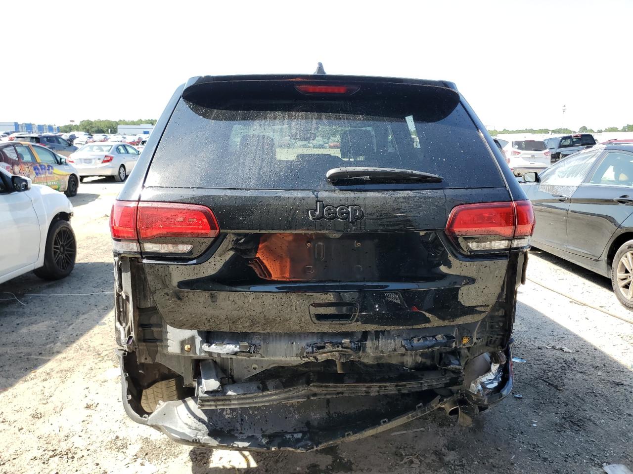 1C4RJEAG5KC672862 2019 Jeep Grand Cherokee Laredo