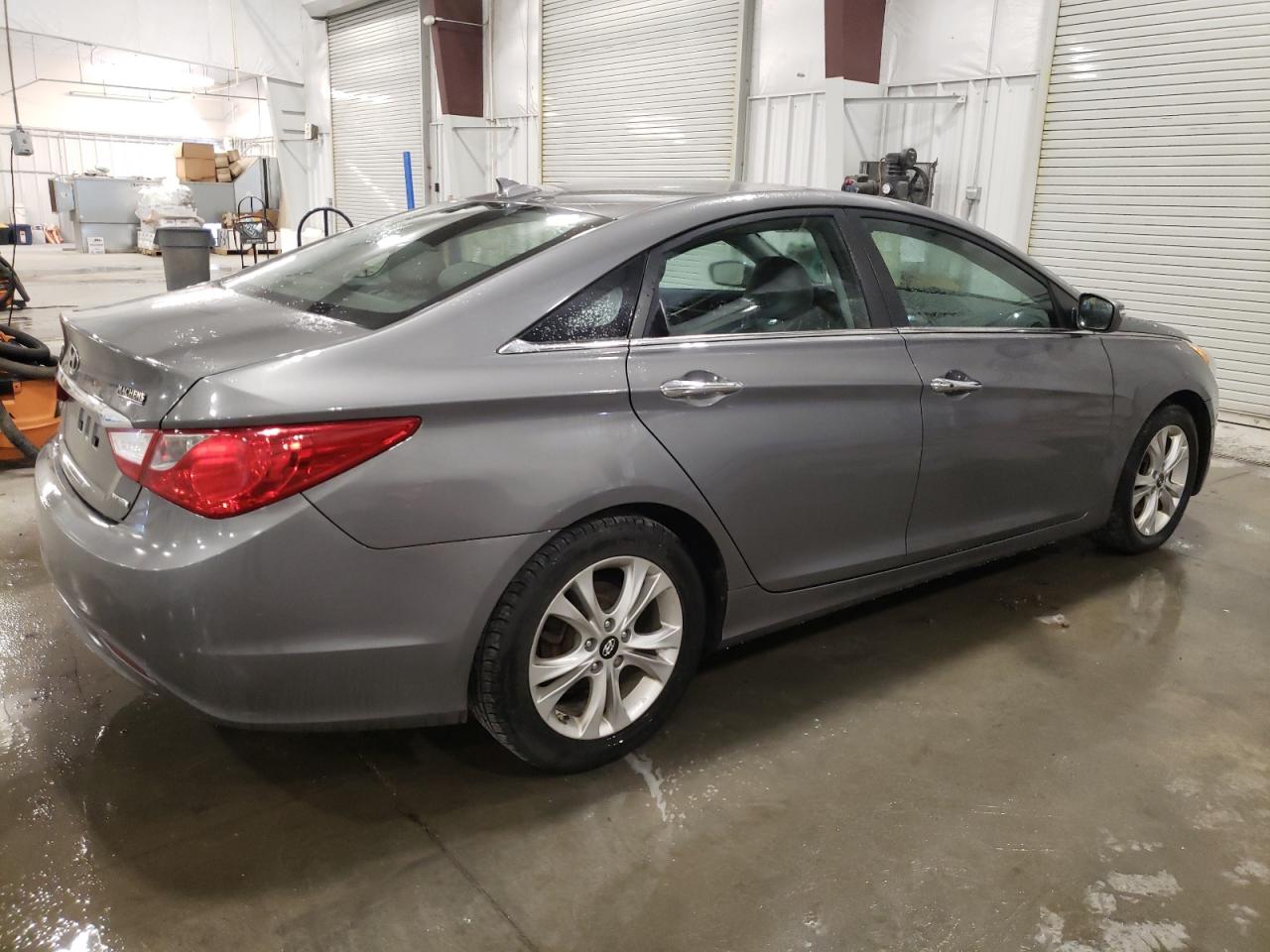 5NPEC4AC2DH578817 2013 Hyundai Sonata Se