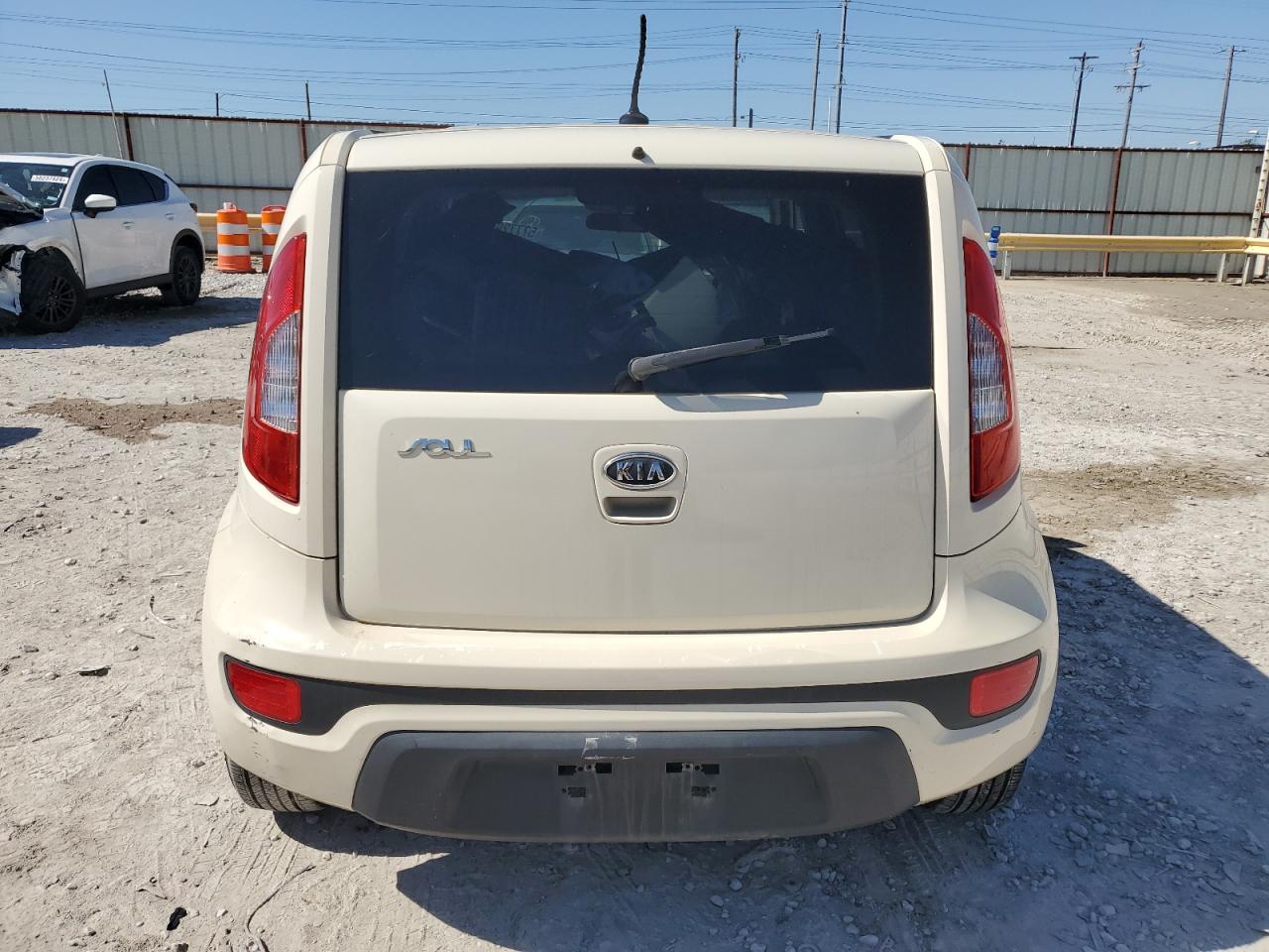 2012 Kia Soul vin: KNDJT2A58C7354782