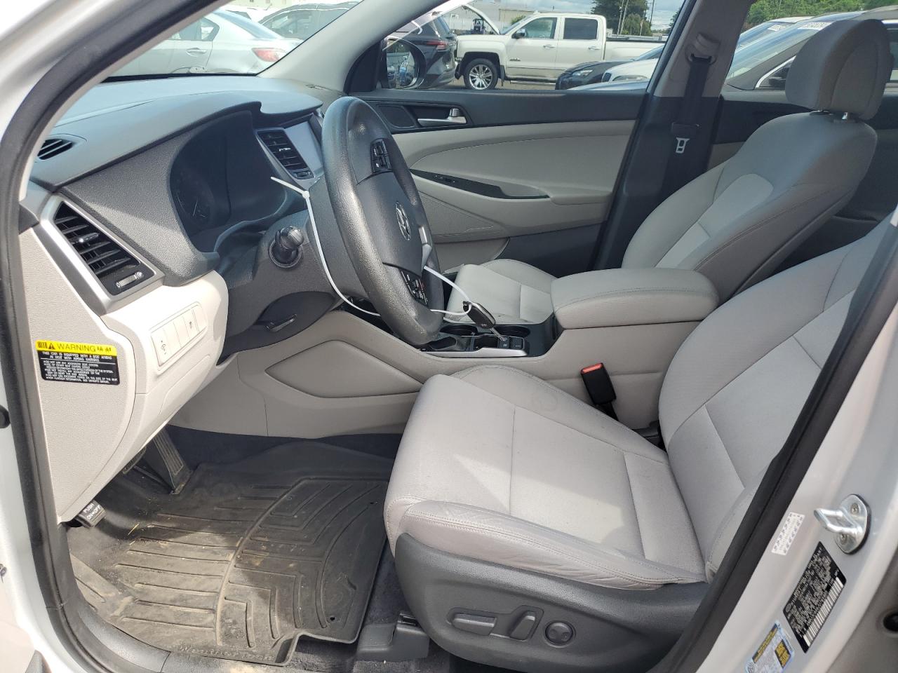 KM8J3CA46JU745985 2018 Hyundai Tucson Sel