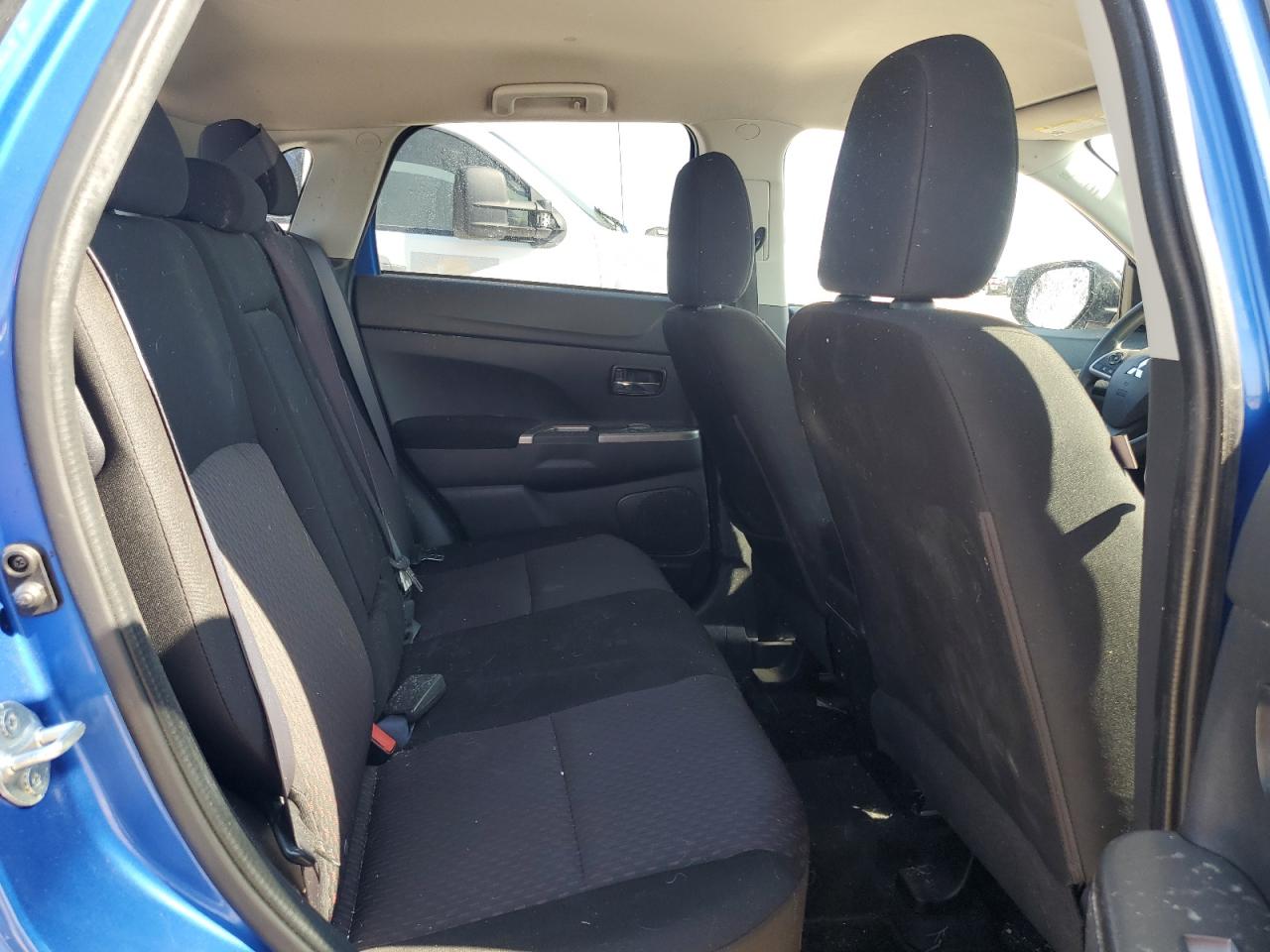 JA4AP3AUXKU035105 2019 Mitsubishi Outlander Sport Es