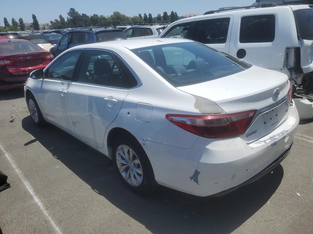 2015 Toyota Camry Le vin: 4T4BF1FK5FR473255